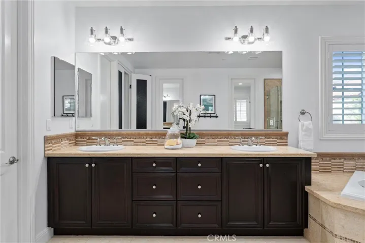 3955 Colonial Court, Yorba Linda, California 92886