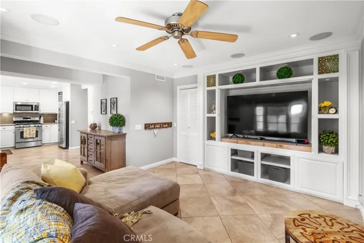 22631 Via Tercero, Mission Viejo, California 92691