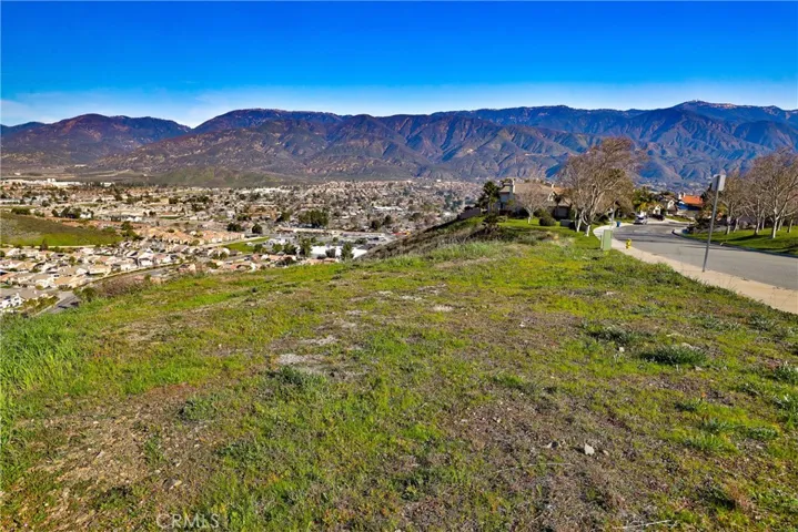 3570 Ridge Line Drive, San Bernardino, California 92407