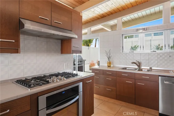 1234 La Mirada, Laguna Beach, California 92651