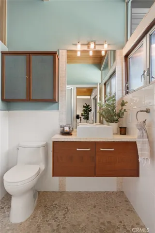 1234 La Mirada, Laguna Beach, California 92651