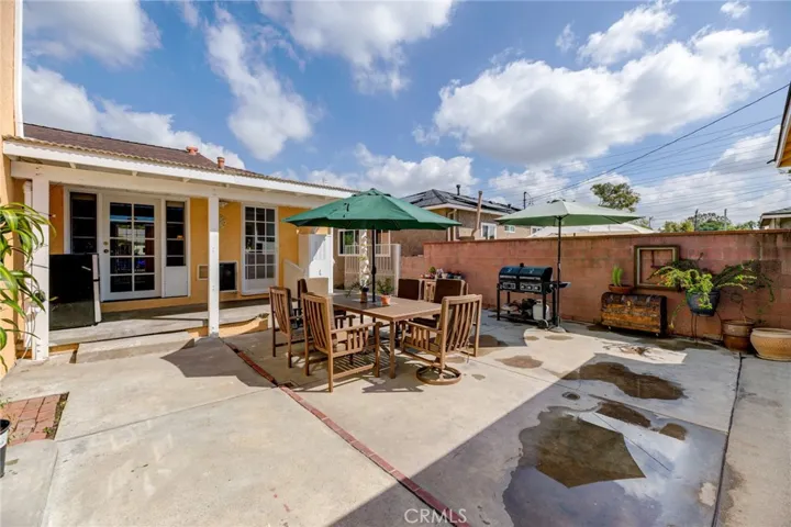 7166 E Wardlow Road, Long Beach, California 90808
