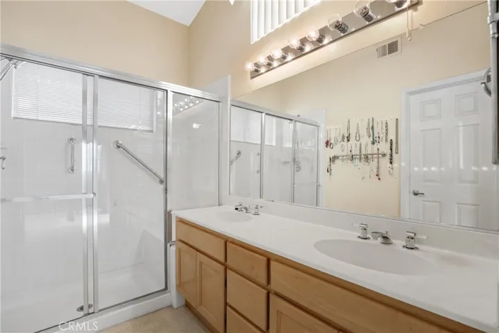 Primary bath.