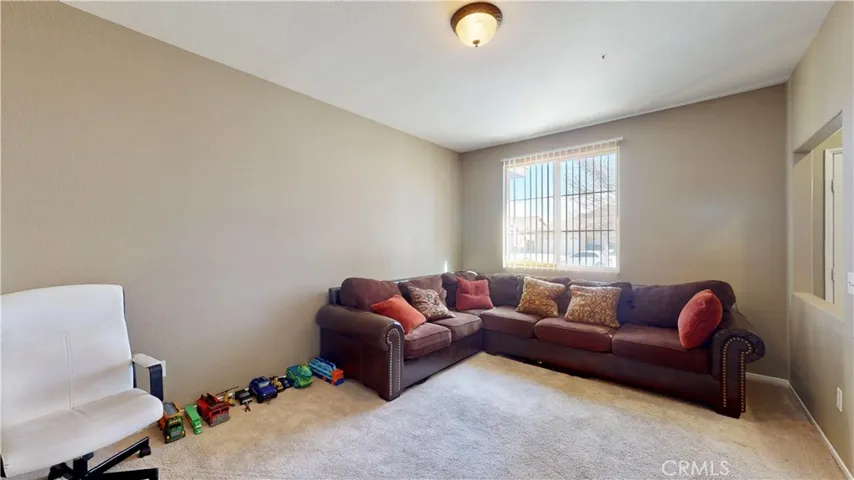 13618 Hamlet Street, Victorville, California 92392