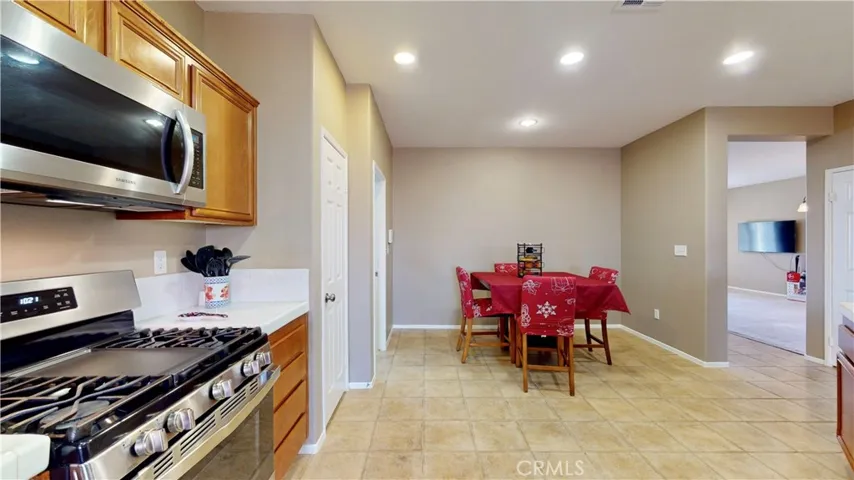 13618 Hamlet Street, Victorville, California 92392