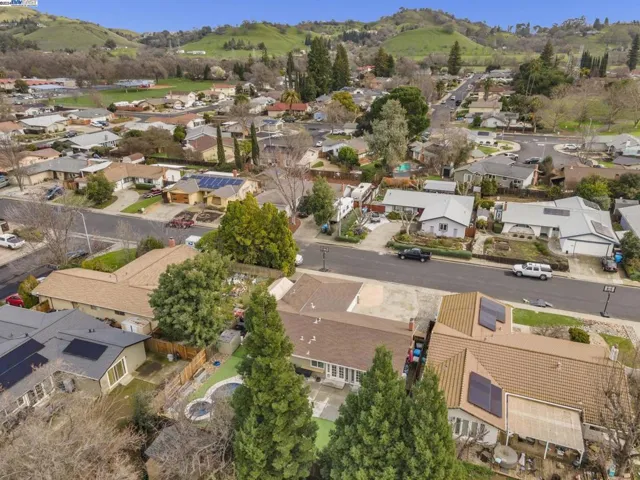 742 Blue Ridge Ln, Vacaville, California 95688