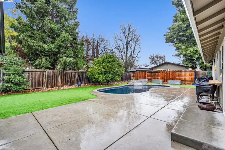 742 Blue Ridge Ln, Vacaville, California 95688
