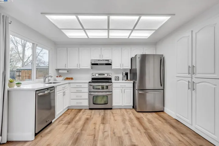 742 Blue Ridge Ln, Vacaville, California 95688