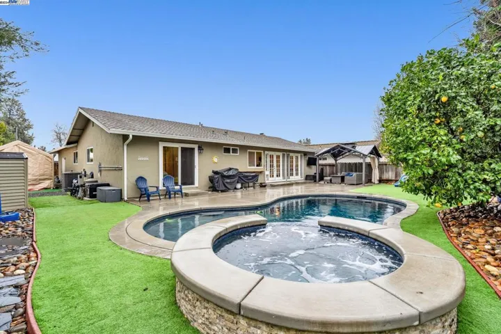742 Blue Ridge Ln, Vacaville, California 95688