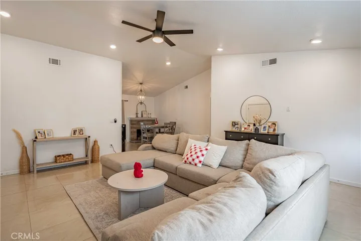 29131 Avenida De Las Flores, Menifee, California 92587