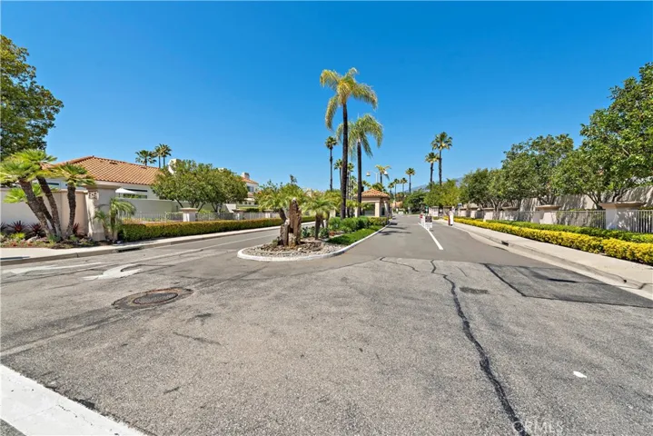 21524 Canaria, Mission Viejo, California 92692
