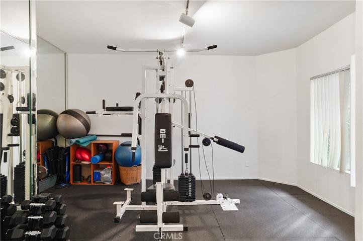 14937 Dickens Street Unit 207, Sherman Oaks, California 91403