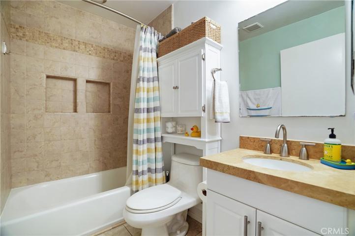 14937 Dickens Street Unit 207, Sherman Oaks, California 91403