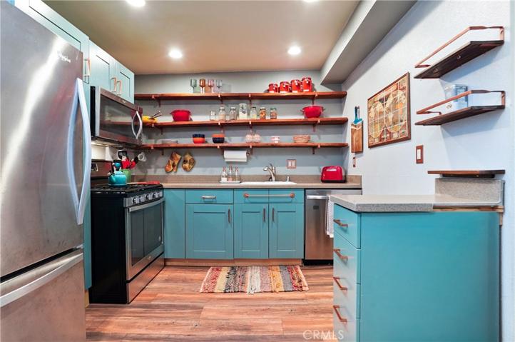 14937 Dickens Street Unit 207, Sherman Oaks, California 91403