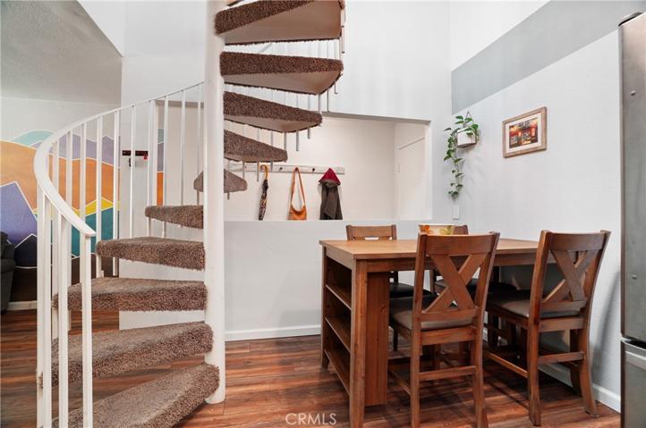 14937 Dickens Street Unit 207, Sherman Oaks, California 91403