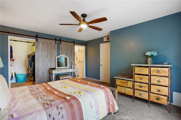 14937 Dickens Street Unit 207, Sherman Oaks, California 91403