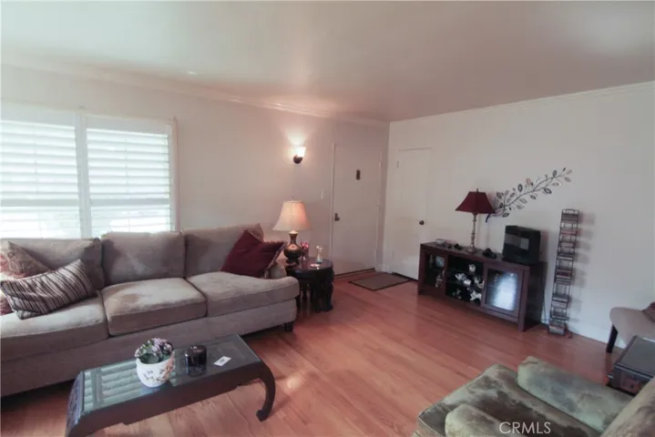1004 N Dos Robles Place, Alhambra, California 91801