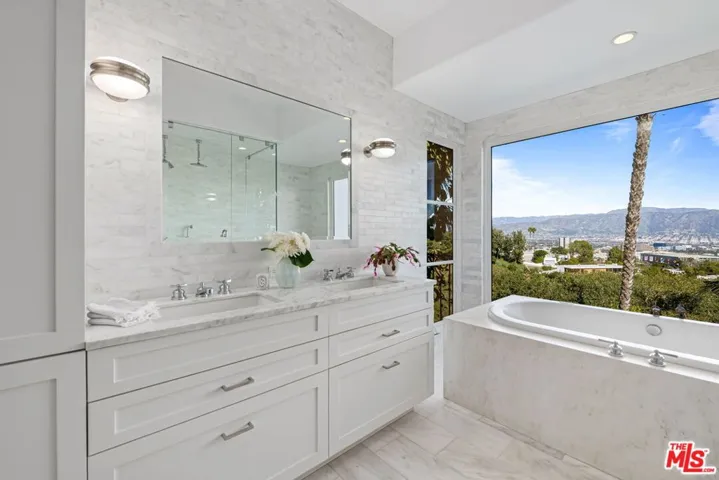 7519 Mulholland Drive, Los Angeles, California 90046
