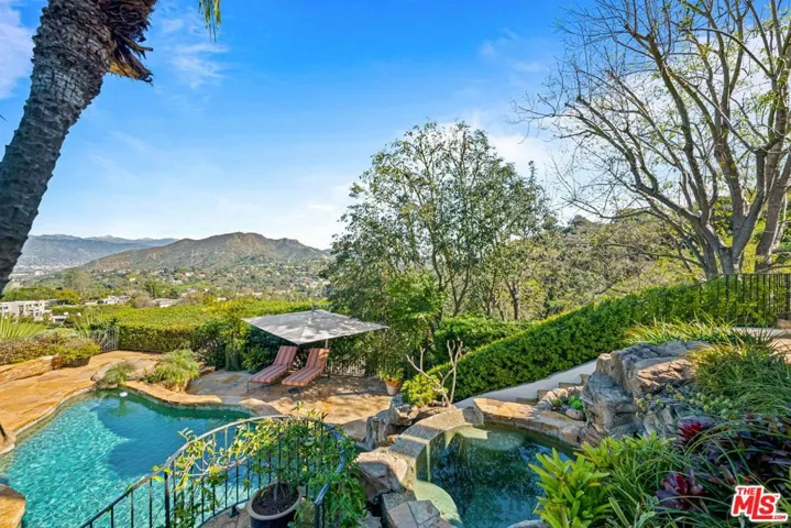 7519 Mulholland Drive, Los Angeles, California 90046