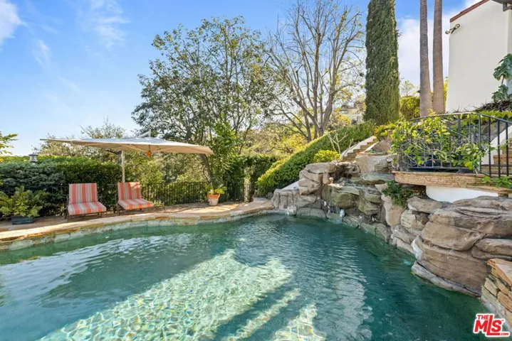 7519 Mulholland Drive, Los Angeles, California 90046