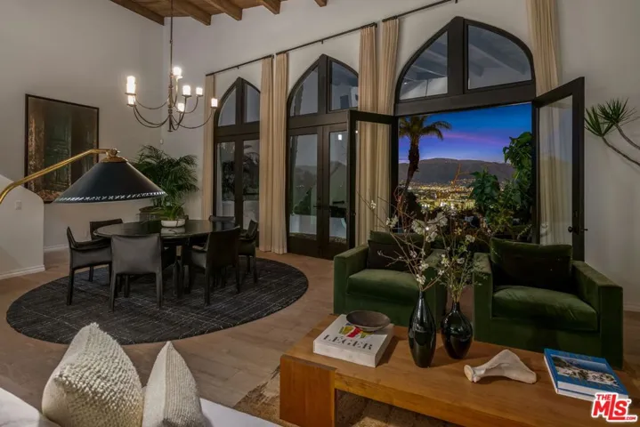 7519 Mulholland Drive, Los Angeles, California 90046