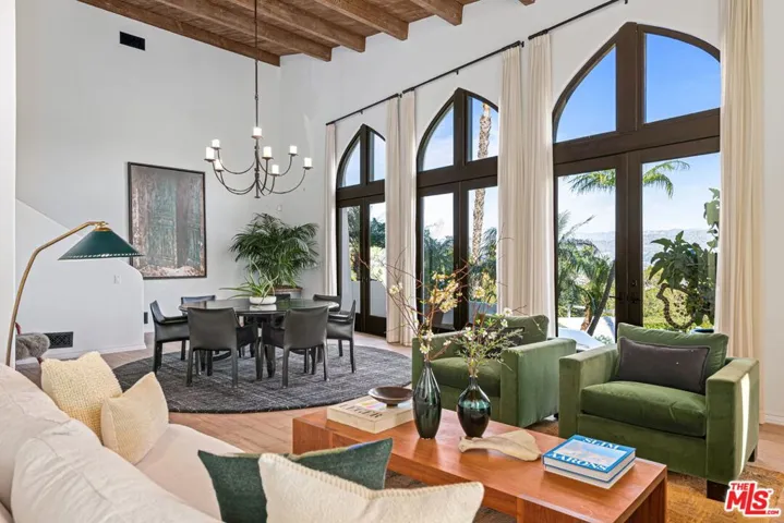 7519 Mulholland Drive, Los Angeles, California 90046