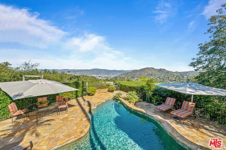 7519 Mulholland Drive, Los Angeles, California 90046