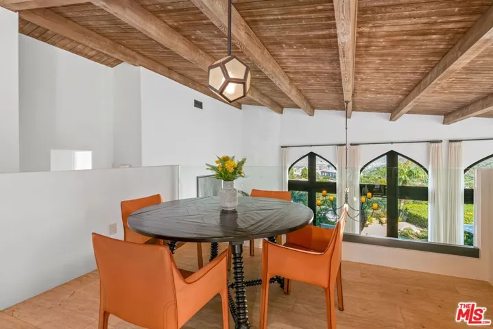 7519 Mulholland Drive, Los Angeles, California 90046