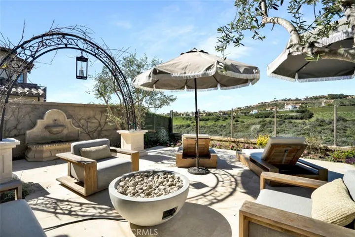 21 Shadowcast, Newport Coast, California 92657