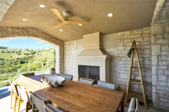 21 Shadowcast, Newport Coast, California 92657