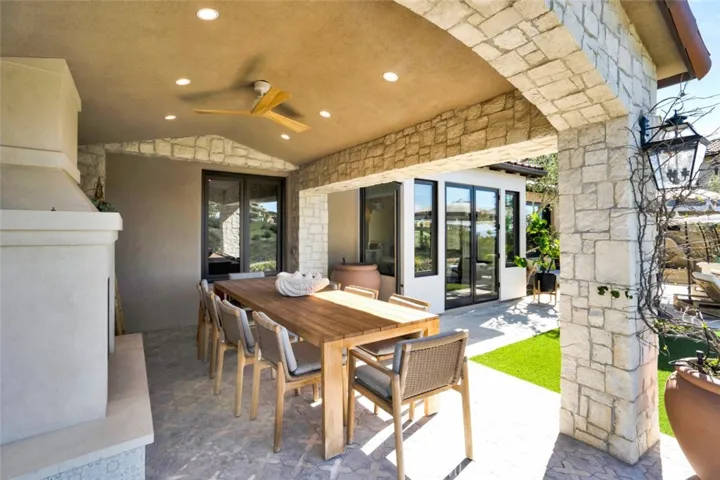 21 Shadowcast, Newport Coast, California 92657