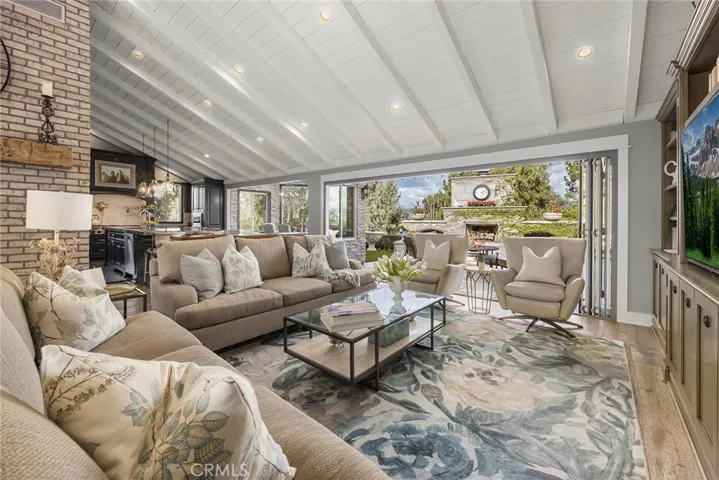 7301 E Stone Creek Lane, Anaheim Hills, California 92808
