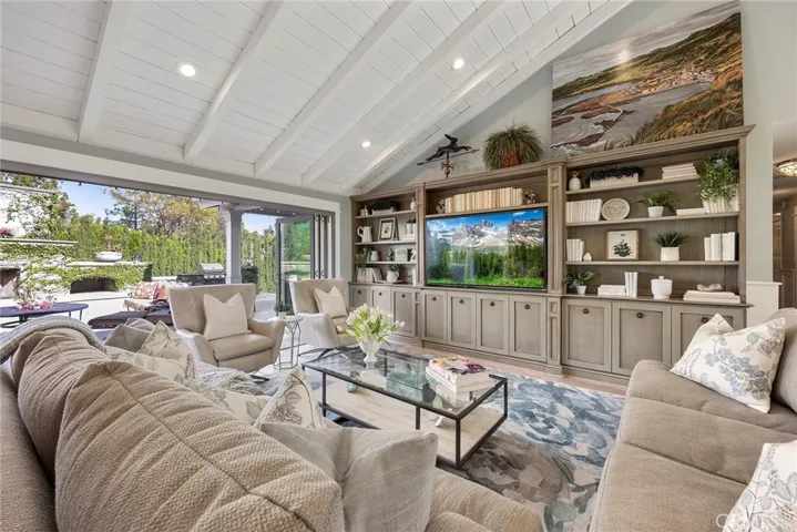 7301 E Stone Creek Lane, Anaheim Hills, California 92808