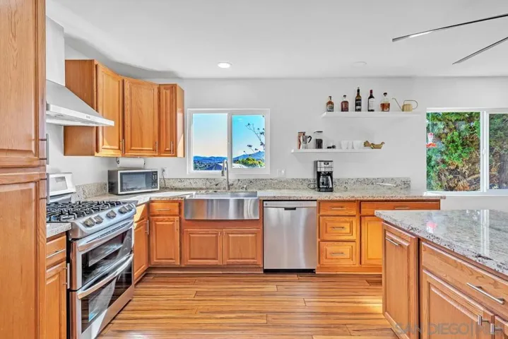 8420 Winter Gardens Blvd, Lakeside, California 92040