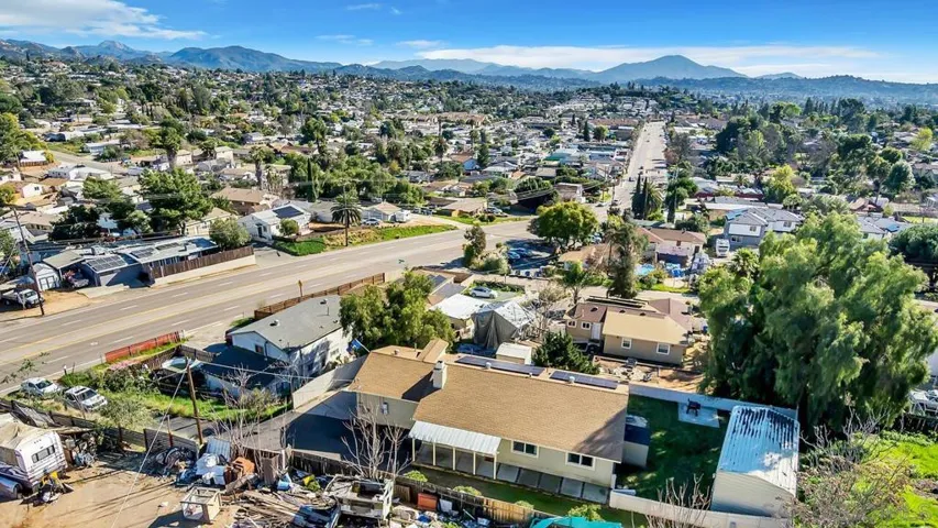 8420 Winter Gardens Blvd, Lakeside, California 92040
