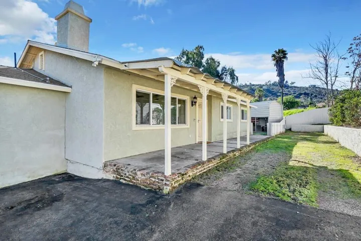 8420 Winter Gardens Blvd, Lakeside, California 92040