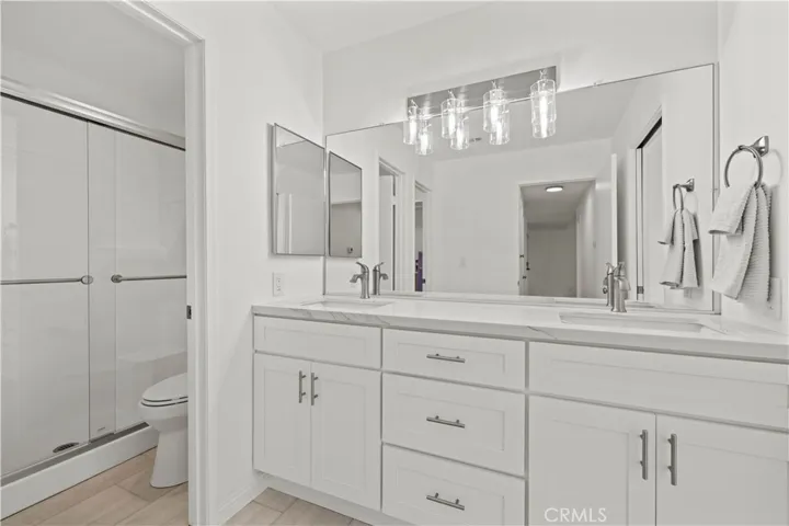 23921 Del Monte Drive 43, Valencia, California 91355