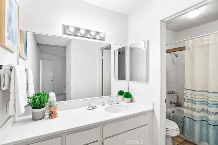 6 Corsica Drive, Newport Beach, California 92660