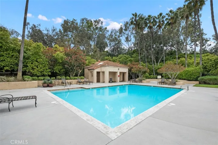 6 Corsica Drive, Newport Beach, California 92660