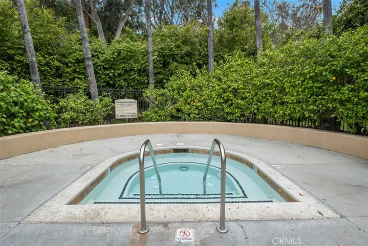 6 Corsica Drive, Newport Beach, California 92660