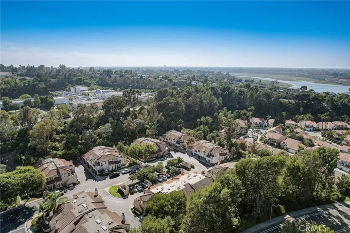 6 Corsica Drive, Newport Beach, California 92660