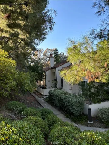 6 Corsica Drive, Newport Beach, California 92660