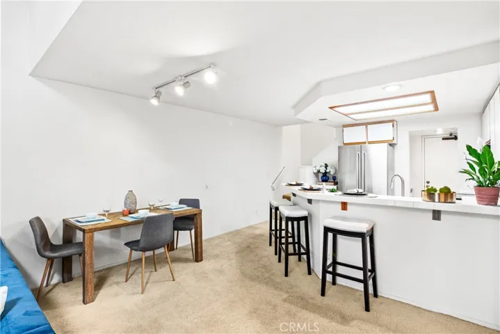 6 Corsica Drive, Newport Beach, California 92660