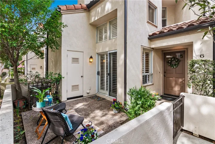 6 Corsica Drive, Newport Beach, California 92660