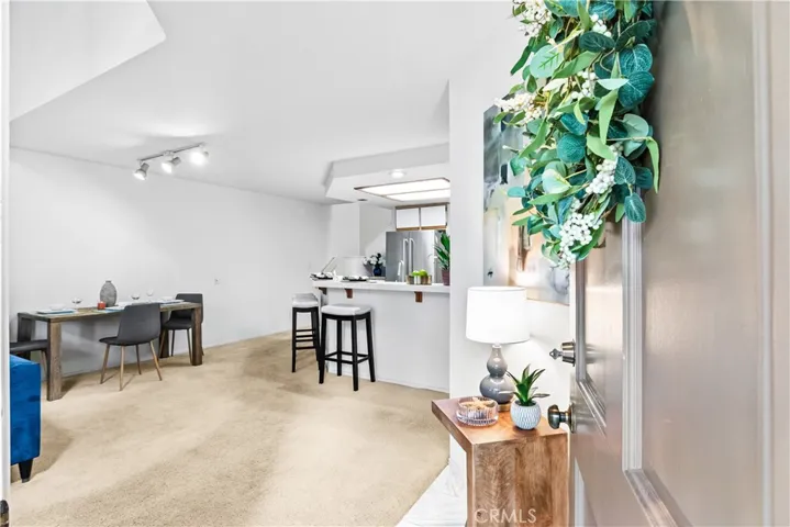 6 Corsica Drive, Newport Beach, California 92660