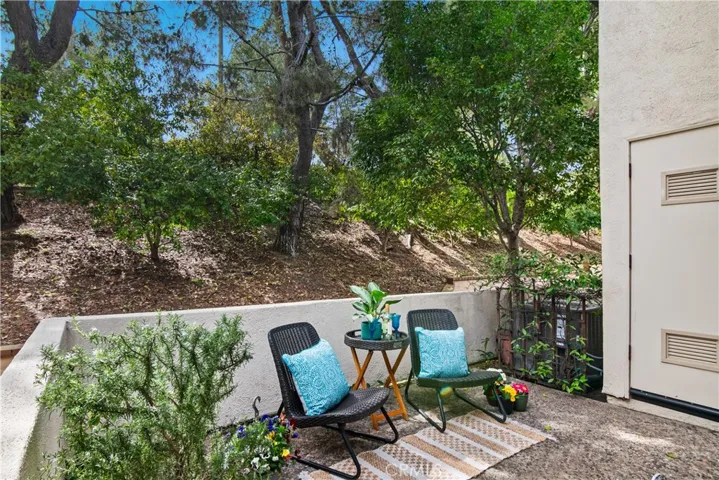6 Corsica Drive, Newport Beach, California 92660
