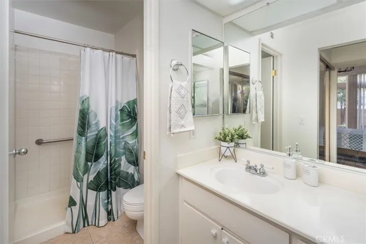 25847 Mcbean 24, Valencia, California 91355