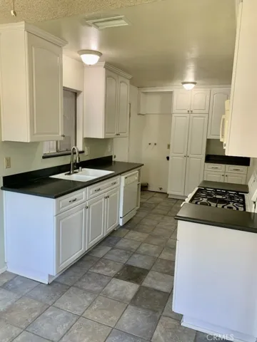 1672 Moreno Drive, Simi Valley, California 93063