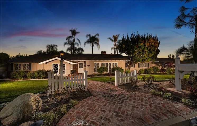 Welcome to 3112 Terraza Place!