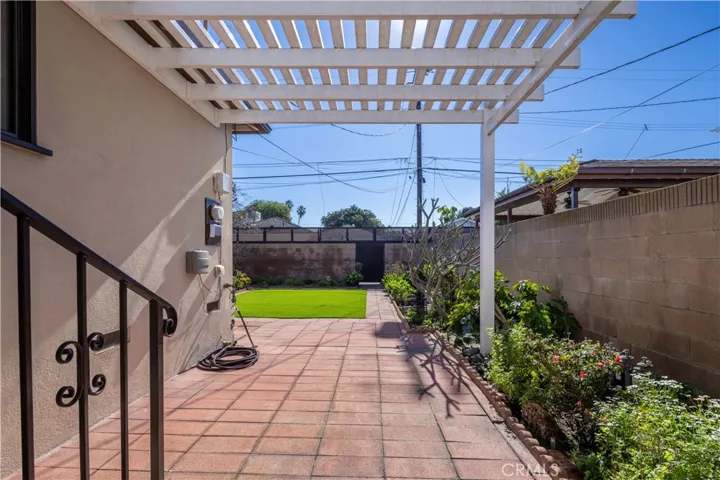 12116 Allin Street, Culver City, California 90230
